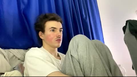 yayay333 online show from March 11, 2026, 2:17 am