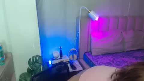 Yazzi online show from November 9, 2025, 1:59 am