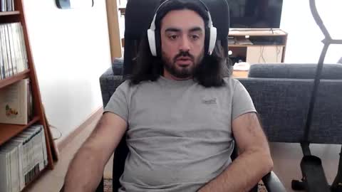 yeeaahoo online show from April 19, 2026, 10:36 am