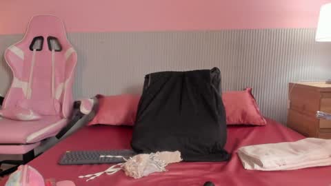 yeika_foxy online show from April 5, 2026, 11:29 am