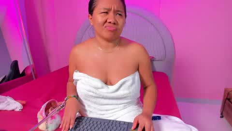 Snapshot of yeika_foxy chatting on June 6, 2026, 10:53 am yeika_foxy online show from June 6, 2026, 10:53 am