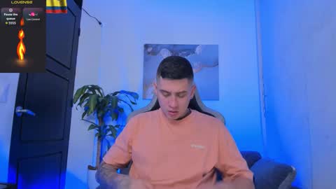 YEIKO ROMERO online show from November 30, 2025, 4:05 am