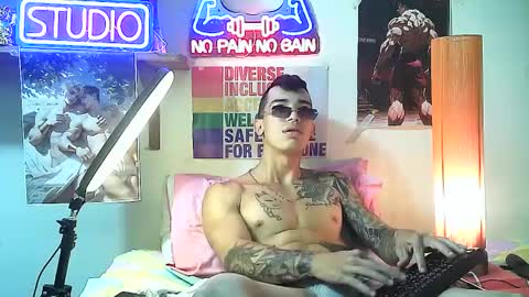 yeisoncastellanos1999 online show from September 26, 2025, 5:39 pm
