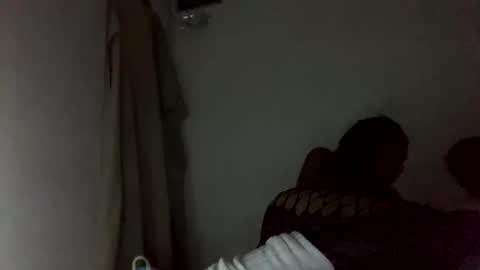 Ella Ts online show from October 12, 2025, 6:12 am