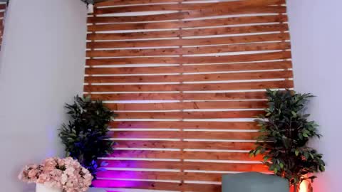 Snapshot of yen_lo chatting on May 23, 2026, 1:48 pm Yen online show from May 23, 2026, 1:48 pm
