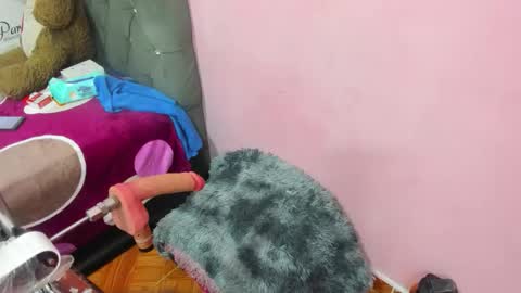 yeny_sex online show from January 19, 2026, 3:43 am