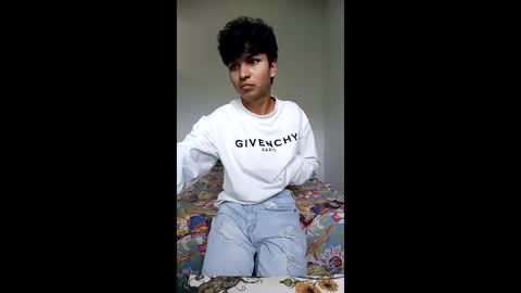 yeremy_boy online show from June 10, 2026, 6:40 pm