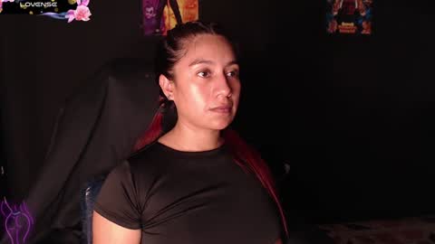 Snapshot of yes2802 chatting on January 15, 2025, 5:37 pm Yesi online show from January 15, 2025, 5:37 pm