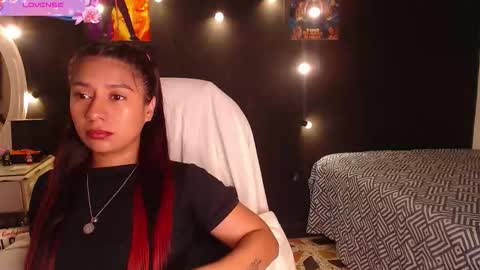 Snapshot of yes2802 chatting on October 30, 2025, 10:49 am Yesi online show from October 30, 2025, 10:49 am