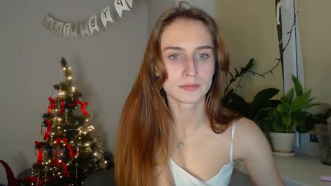 Zoe online show from December 14, 2024, 9:02 pm