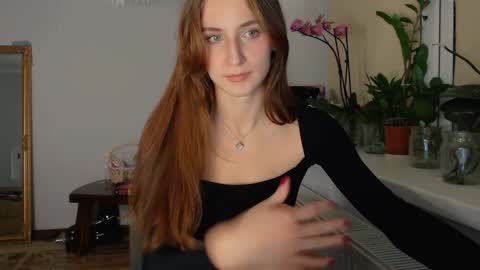 Zoe online show from November 18, 2025, 9:41 pm