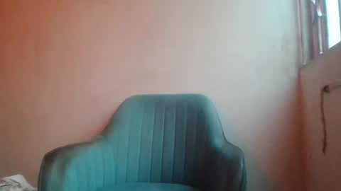 yeshuaaa999 online show from December 15, 2024, 10:58 pm