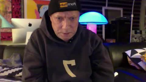 yessex247 online show from February 19, 2025, 2:01 am