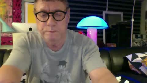 yessex247 online show from February 19, 2025, 5:16 am