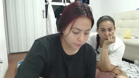 Snapshot of yessica_08 chatting on April 14, 2026, 2:17 am yessica and andres online show from April 14, 2026, 2:17 am