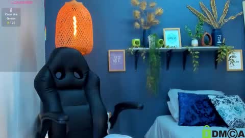 yessika_parker online show from October 18, 2025, 2:36 am