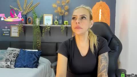 yessika_parker online show from January 16, 2026, 10:41 am