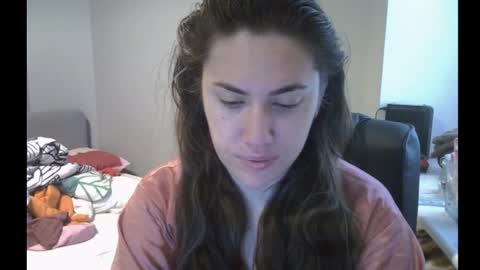 Kira online show from January 9, 2026, 11:57 am