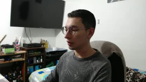 yinmao08 online show from February 16, 2026, 1:57 am