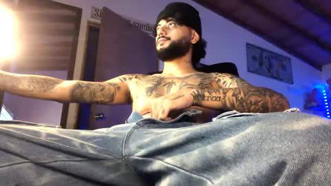 Snapshot of yio__cohen chatting on January 9, 2025, 1:29 am yio cohen  online show from January 9, 2025, 1:29 am