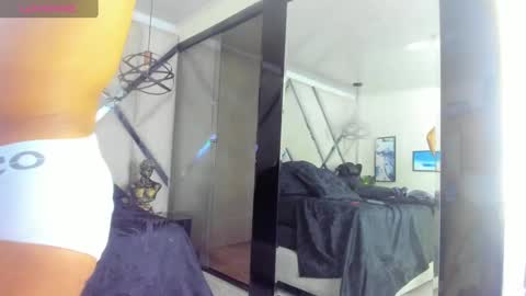 Yiyo online show from February 5, 2025, 10:08 am