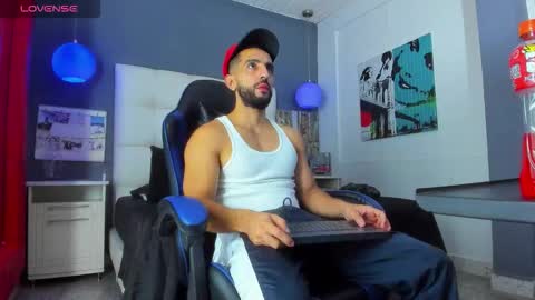 Yiyo online show from March 15, 2026, 4:18 am