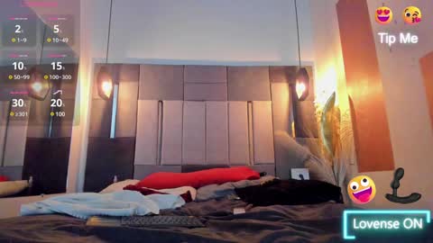 yizus_bonz online show from December 22, 2024, 7:33 am