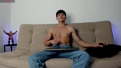 yizus_bonz online show from December 4, 2025, 11:57 pm