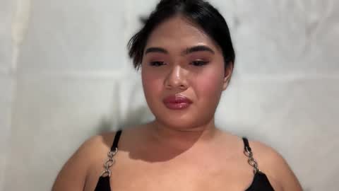 yllana love online show from December 17, 2025, 12:11 pm