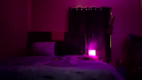 yngnhun9 online show from April 7, 2026, 6:41 pm