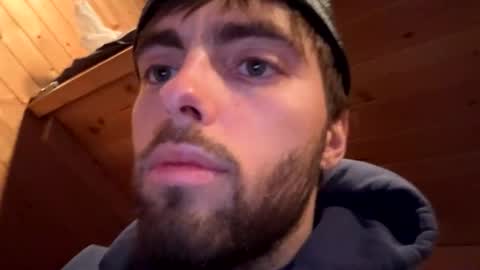 yngwork29 online show from January 31, 2026, 11:47 pm