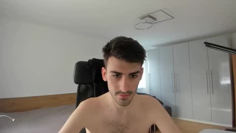 yoda130305 online show from April 9, 2026, 7:03 am