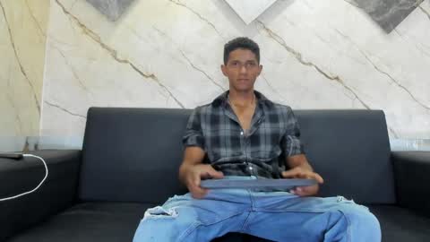 Snapshot of yoel_blessed chatting on June 4, 2026, 11:16 am Yoel online show from June 4, 2026, 11:16 am
