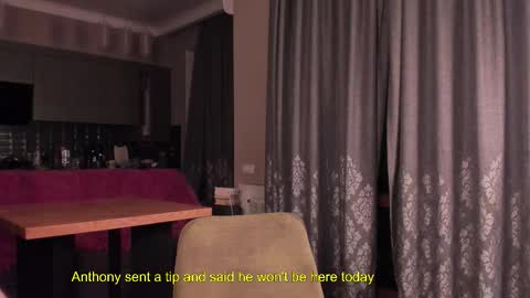 Max online show from October 19, 2025, 3:18 am