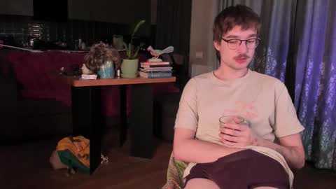 Max online show from February 4, 2026, 4:40 am