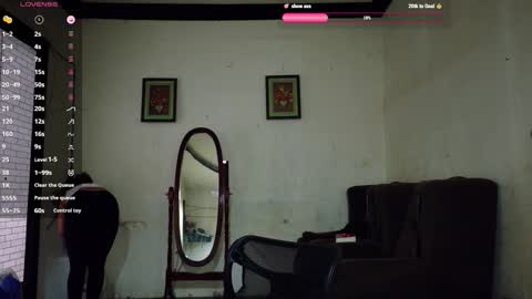 yoga_yogi online show from September 25, 2025, 10:35 pm