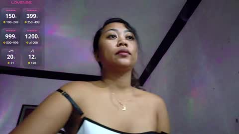 yoga_yogi online show from October 11, 2025, 11:20 am