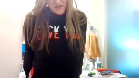 yogabuttttttt online show from February 12, 2026, 6:19 am