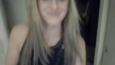 yogabuttttttt online show from March 18, 2026, 4:26 am