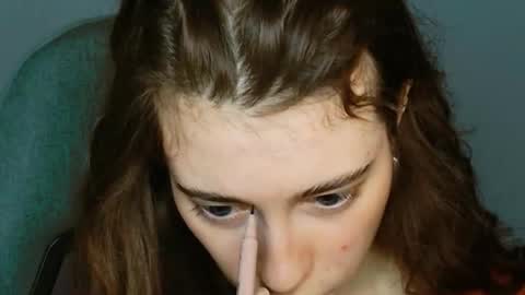 yoka_paradoxxx online show from October 29, 2025, 5:20 am