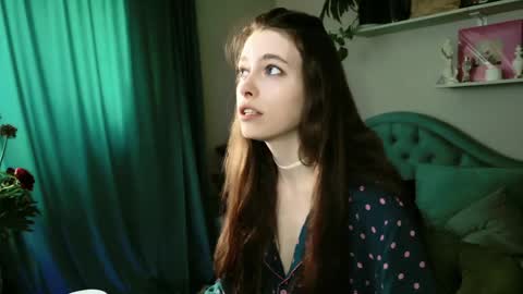 Snapshot of yoka_paradoxxx chatting on June 3, 2026, 2:44 pm yoka_paradoxxx online show from June 3, 2026, 2:44 pm