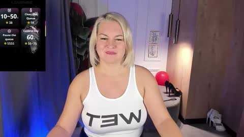 Yolanda online show from November 3, 2025, 8:21 pm