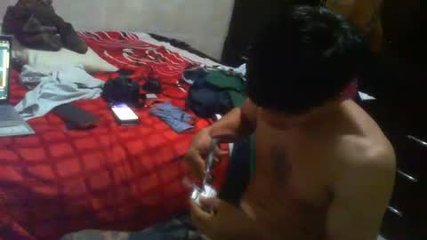 yorkyelfa online show from June 10, 2026, 5:07 am