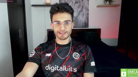 yoshy_man online show from February 18, 2025, 5:53 am