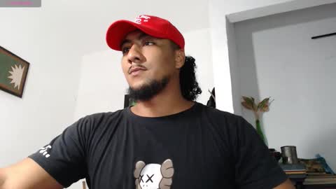 Enzo online show from October 19, 2025, 3:29 am