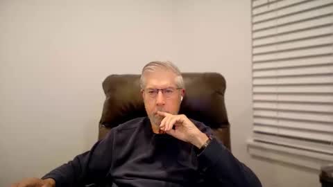 Colorado Guy Straight online show from November 5, 2025, 8:36 am