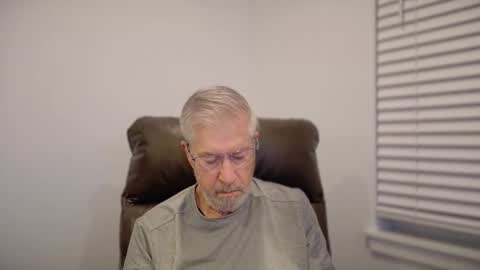 Colorado Guy Straight online show from November 20, 2025, 12:16 pm