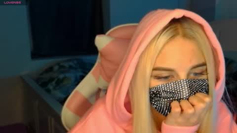 Barbie online show from January 4, 2025, 1:42 am