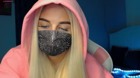 Barbie online show from January 4, 2025, 9:09 pm