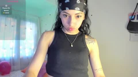 mia3 online show from September 13, 2025, 5:46 pm